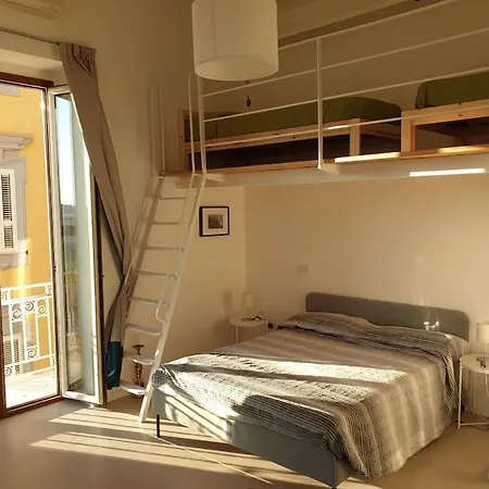 Apartamento News From Nowhere Pozzuoli