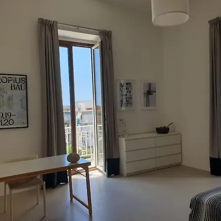 News From Nowhere * Pozzuoli